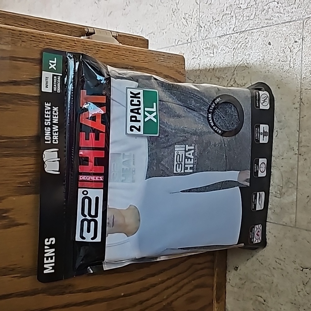 32° DEGREES MEN'S HEAT TEE 2 PK, nwt XL